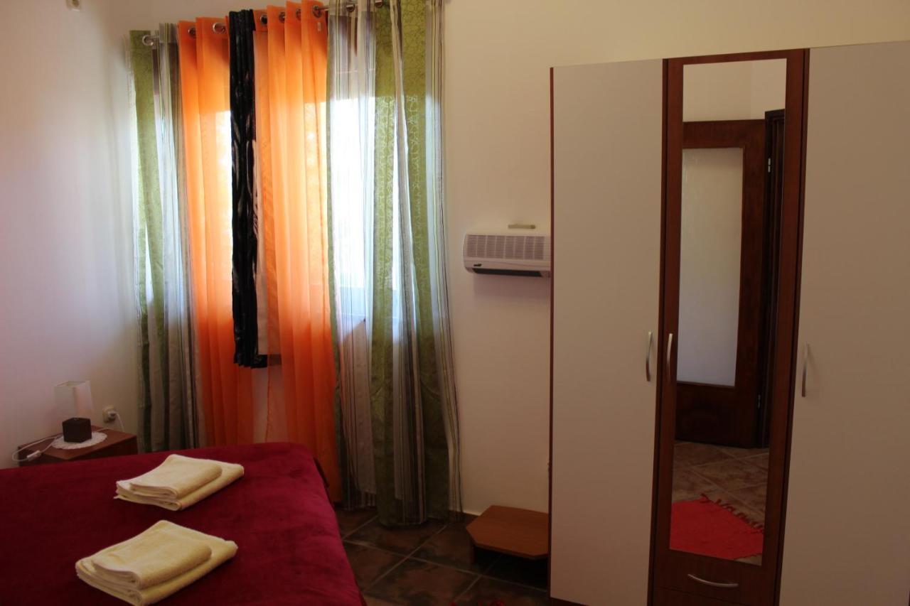 Apartment Mis Floura リエカ エクステリア 写真