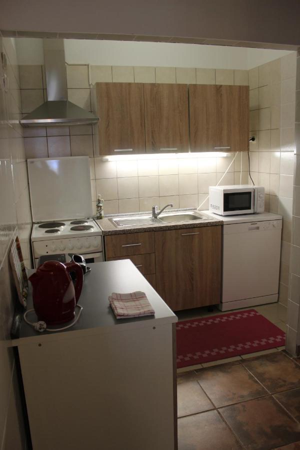 Apartment Mis Floura リエカ エクステリア 写真