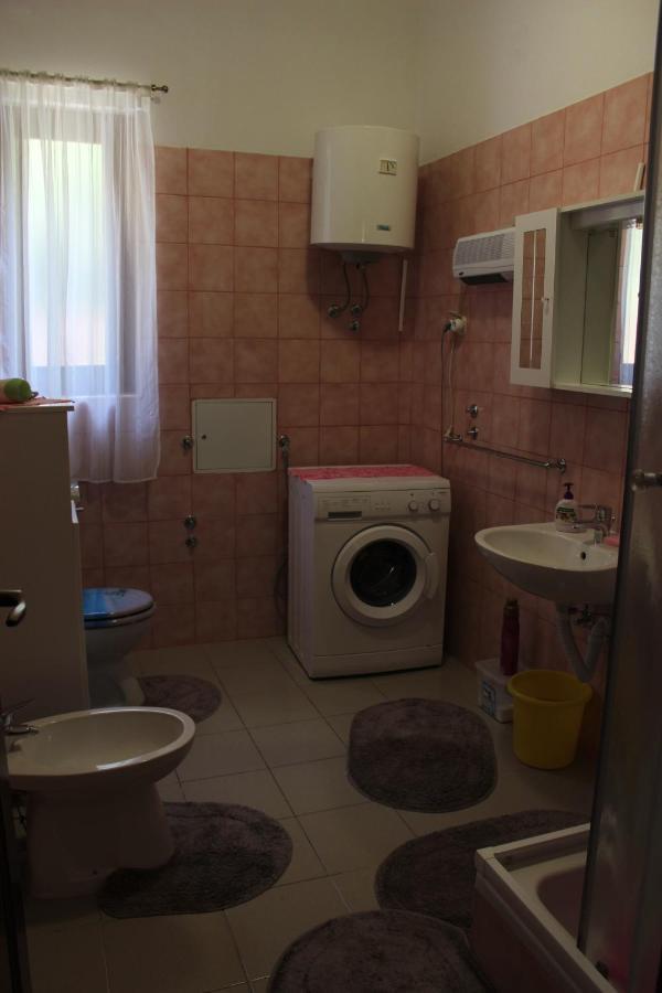 Apartment Mis Floura リエカ エクステリア 写真