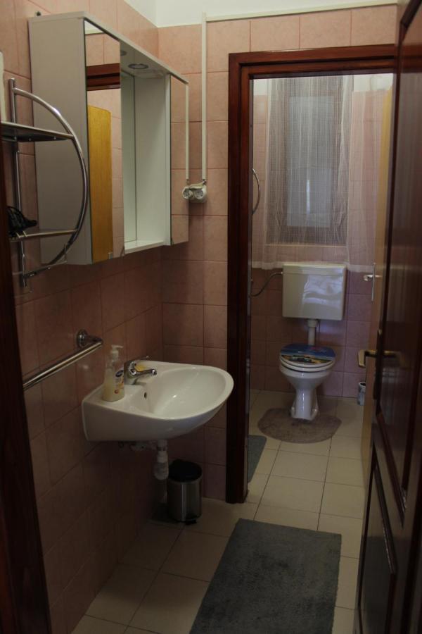 Apartment Mis Floura リエカ エクステリア 写真