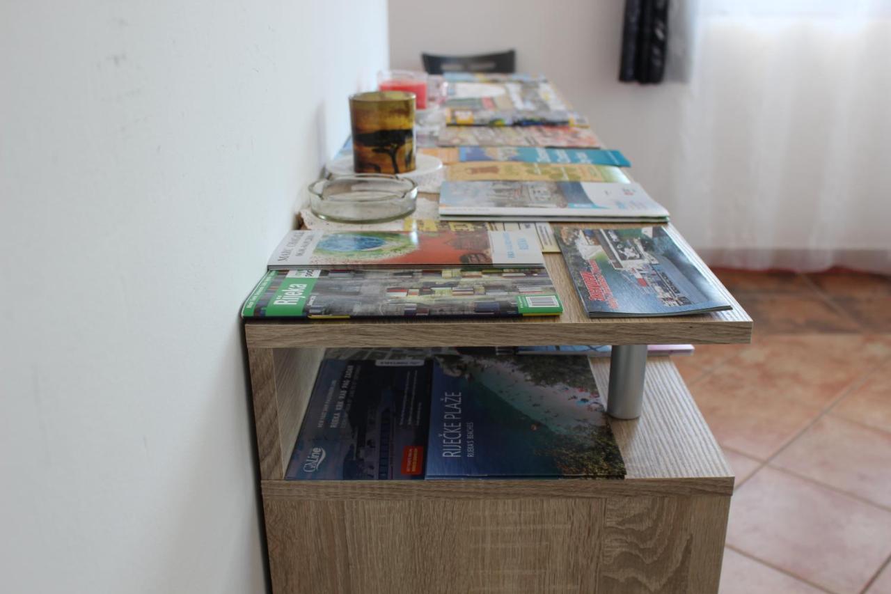 Apartment Mis Floura リエカ エクステリア 写真