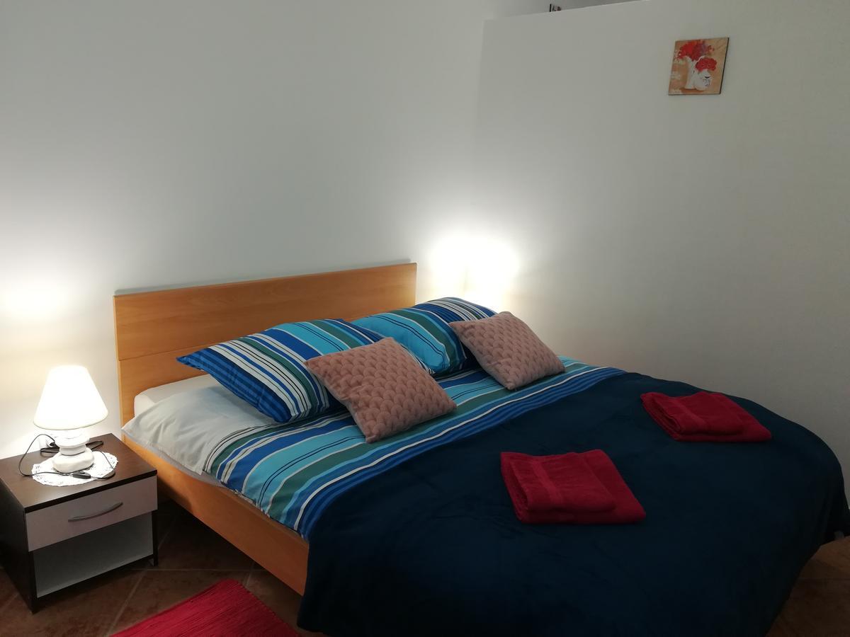 Apartment Mis Floura リエカ エクステリア 写真