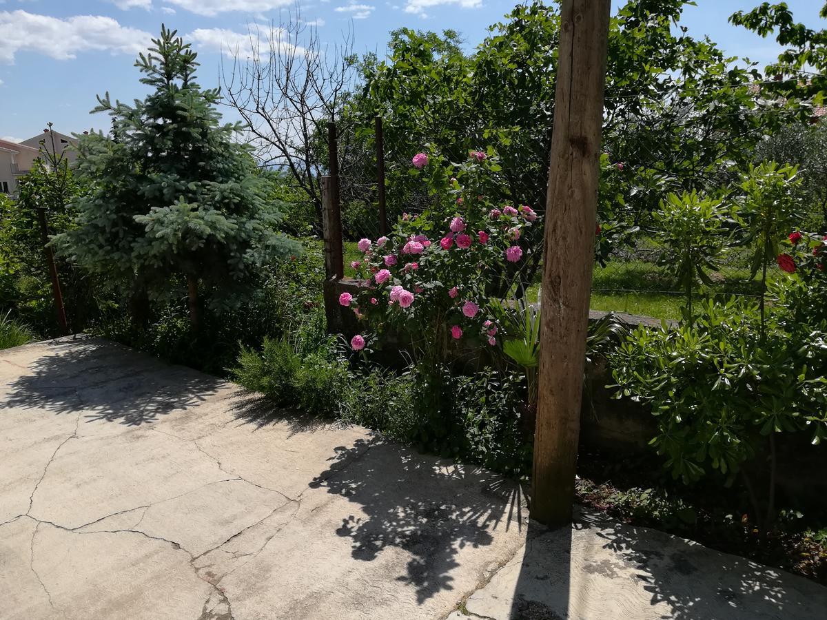 Apartment Mis Floura リエカ エクステリア 写真