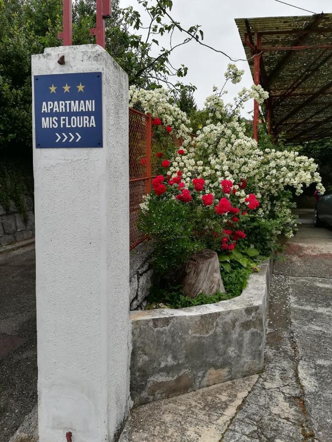 Apartment Mis Floura リエカ エクステリア 写真